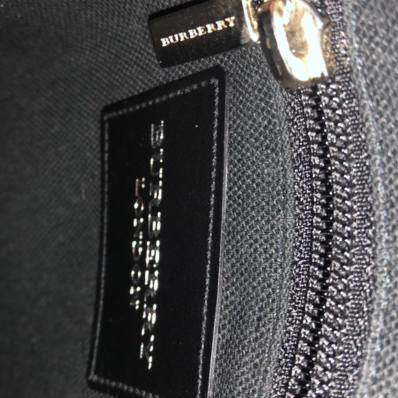 Burberry White Leather Barrel Bag - Picture 5 of 10